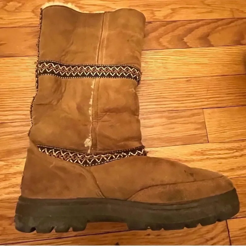 UGG Brown Suede Boots with Knit Accents